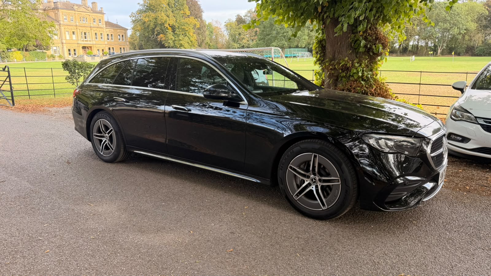 Mercedes-Benz Side Profile